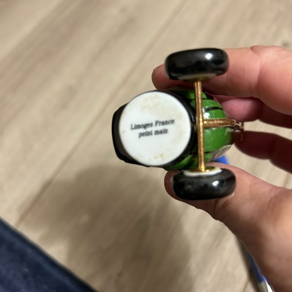 Limoges France Trinket Box Green Porcelain Golf Bag w/Clubs. No chips/cracks. - Picture 5 of 8